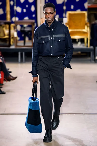 Look 37